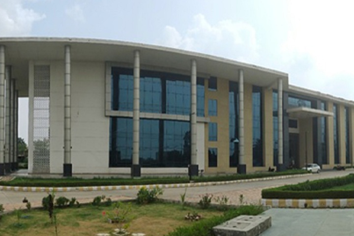 https://cache.careers360.mobi/media/colleges/social-media/media-gallery/40480/2021/9/16/Campus View of Footwear Design and Development Institute Chandigarh_Campus-View.jpg
